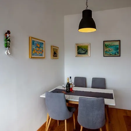 Apartman Colosseum 아파트 *